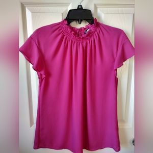 Express - Short Sleeve Blouse in Wild Orchid size M